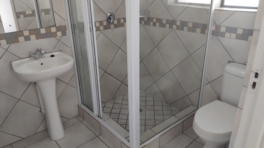 To Let 2 Bedroom Property for Rent in Myburgh Park Western Cape